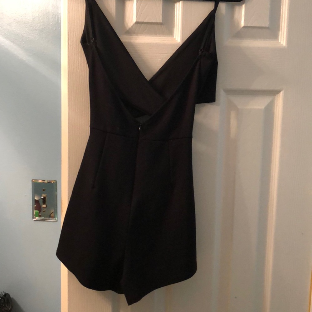 Black romper- NEVER WORN WITH TAGS - Picture 3 of 5